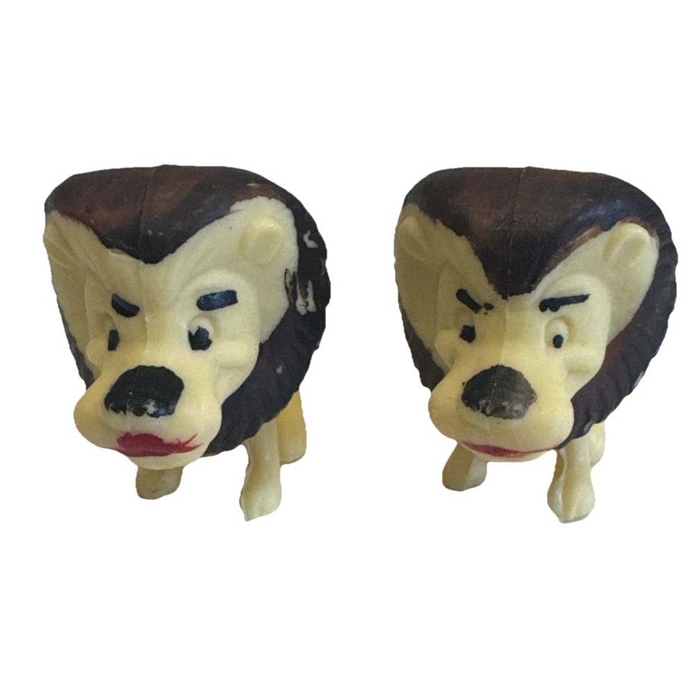 VINTAGE Jak Pak Come To The Fair Gumball Premium - Plastic Lion Hong Kong Lot(2)